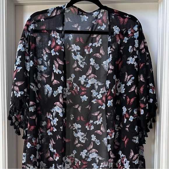 Shein Curve Butterfly Kimono Size 2XL - Picture 5 of 15